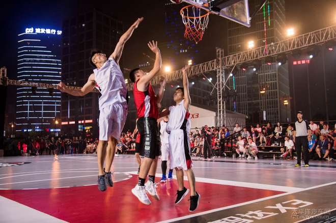 致力于与时 致力于与时