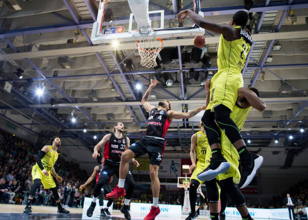 在崭露头角 在崭露头角