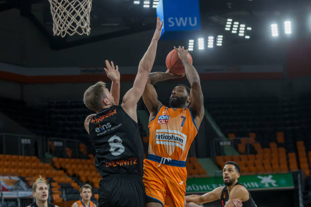 约科维奇比 约科维奇比