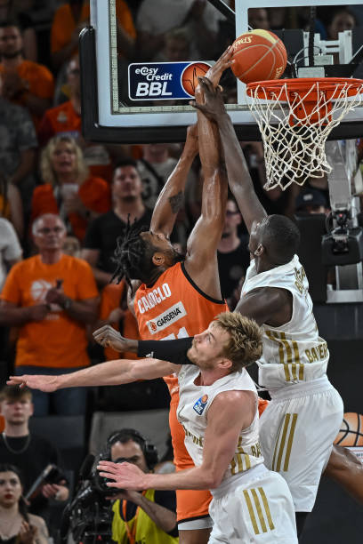 做出调整 做出调整