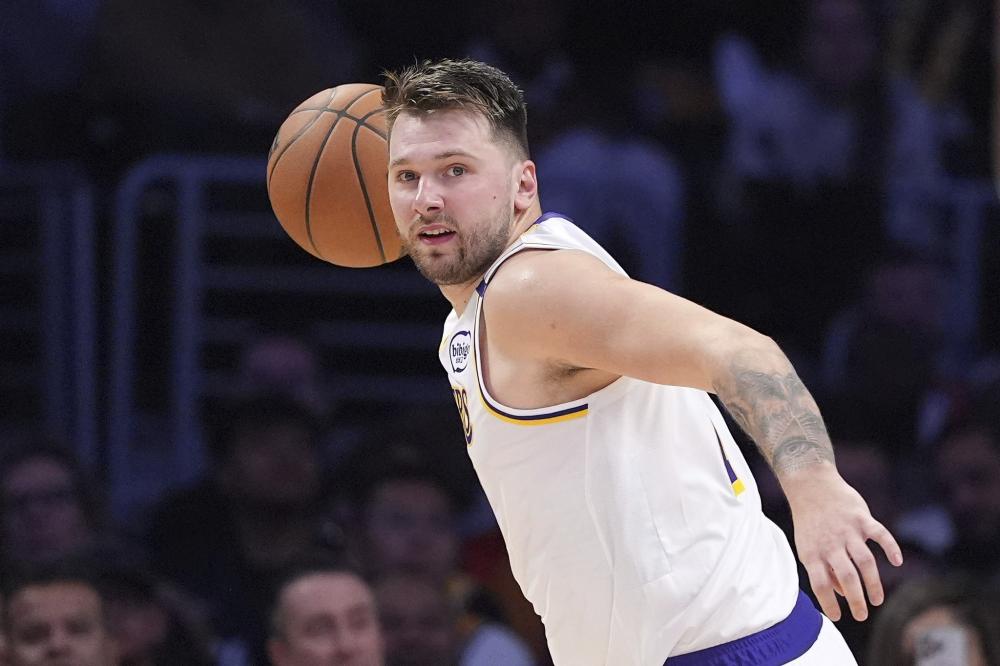 小球员们围 小球员们围