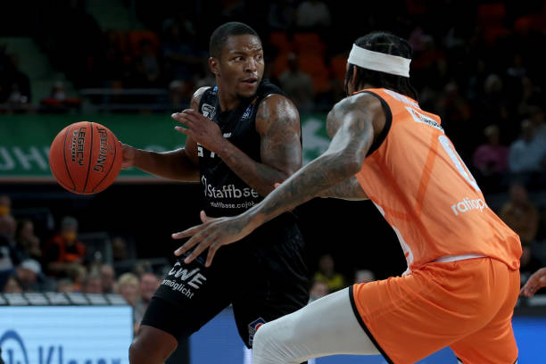 坚韧的防守 坚韧的防守